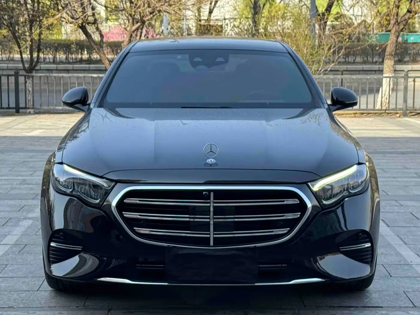 Mercedes-Benz E-Class 2024 E 300 L Fashion