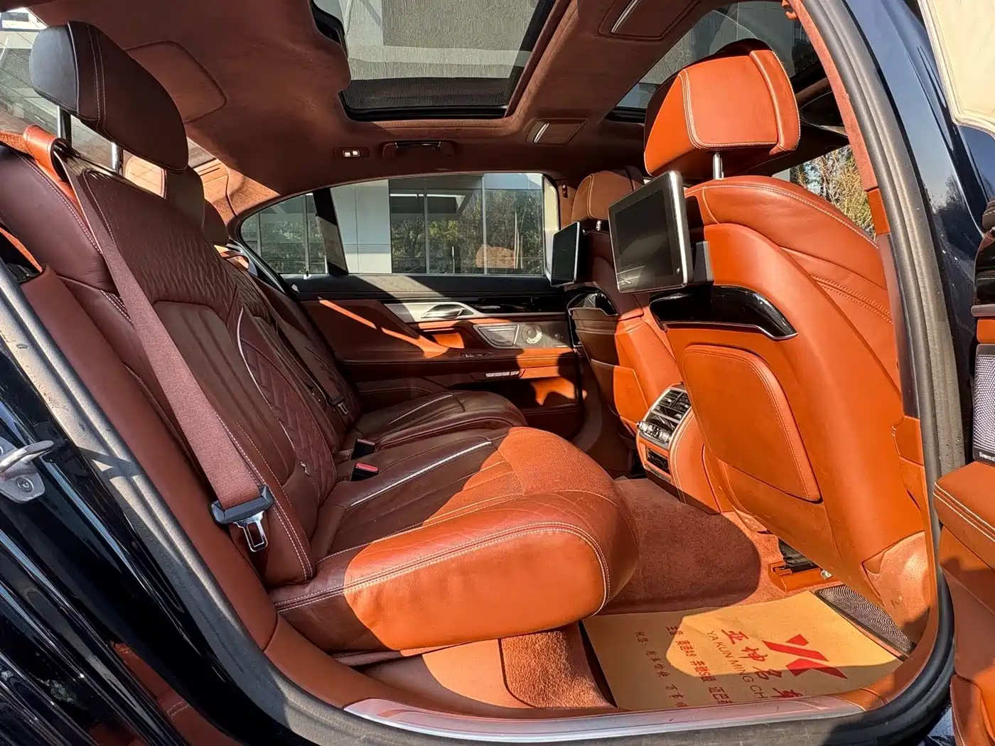 BMW 7 Series 2018 740Li xDrive Premium Type M Sport Package фото 9