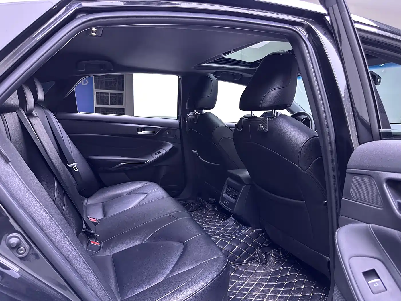 Toyota Avalon 2019 2.0L Progressive Edition (China VI) фото 11