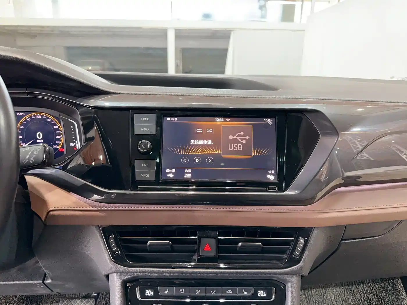 Volkswagen Tharu 2019 Model 280TSI 2WD Flagship Edition China VI фото 15