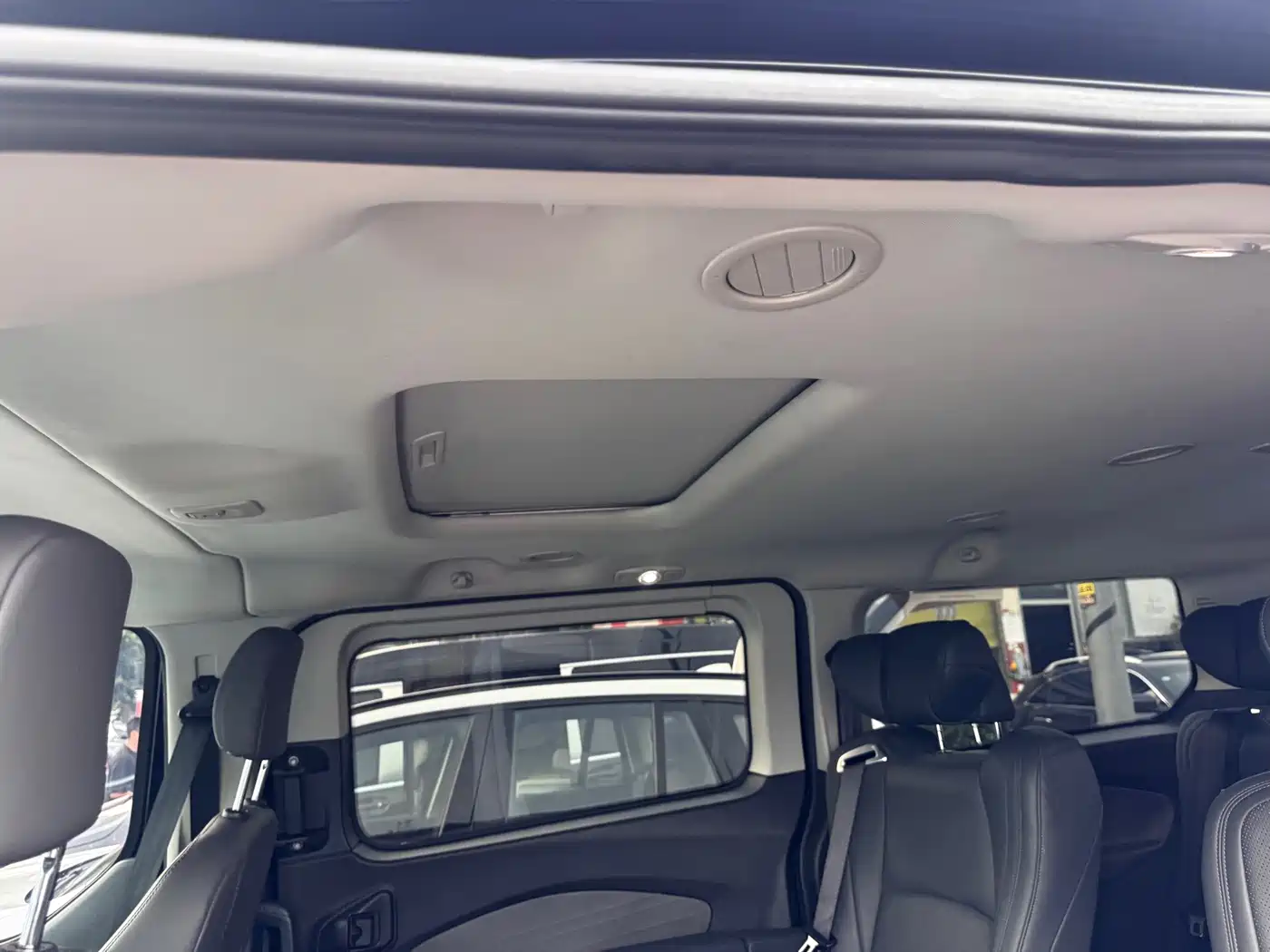 Ford Tourneo 2020 2020 Facelift 2.0T Automatic Premium