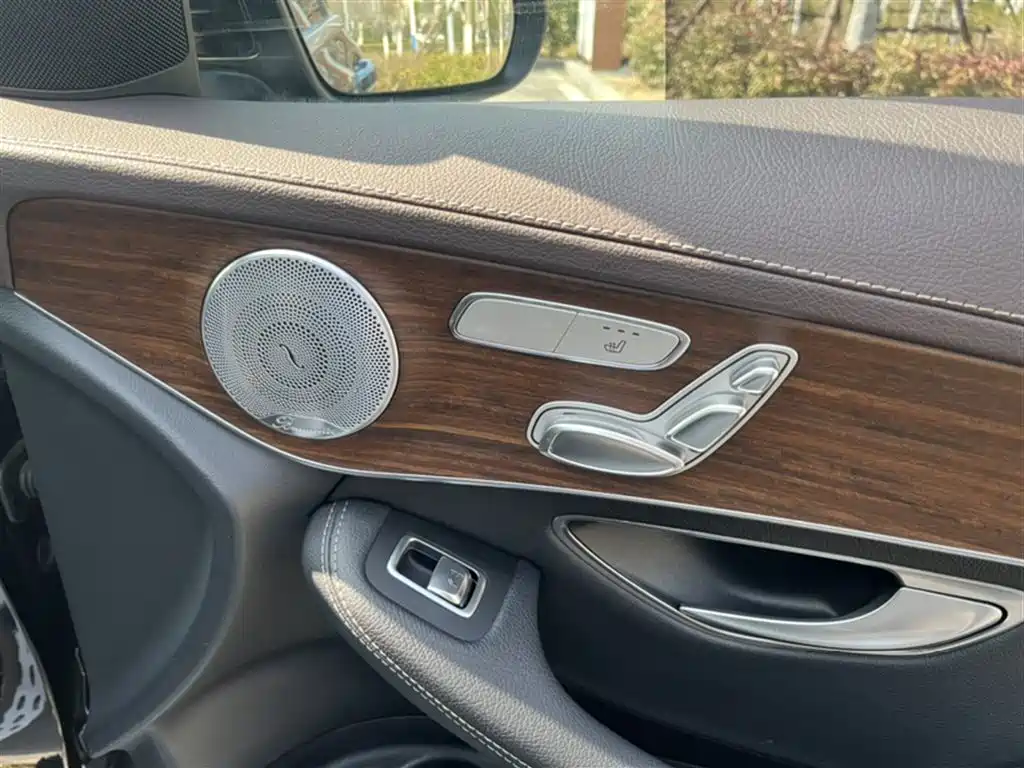 Mercedes-Benz GLC 2021 GLC 300 L 4MATIC Sporty фото 17