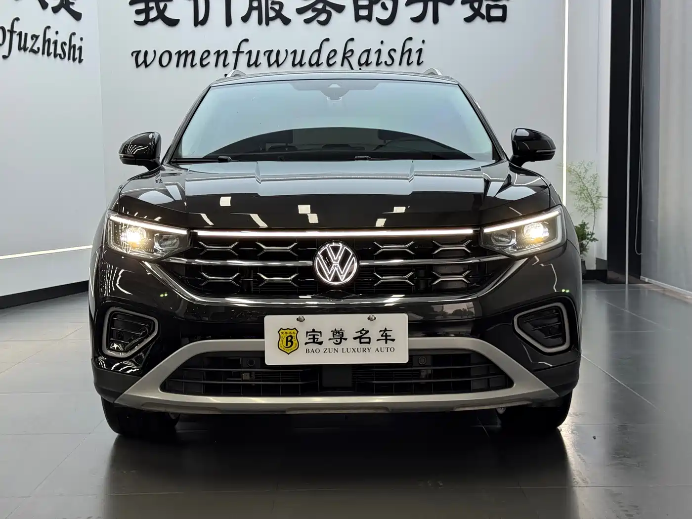 Volkswagen Tayron 2023 330TSI 2WD Luxury Plus Advanced Edition фото 2