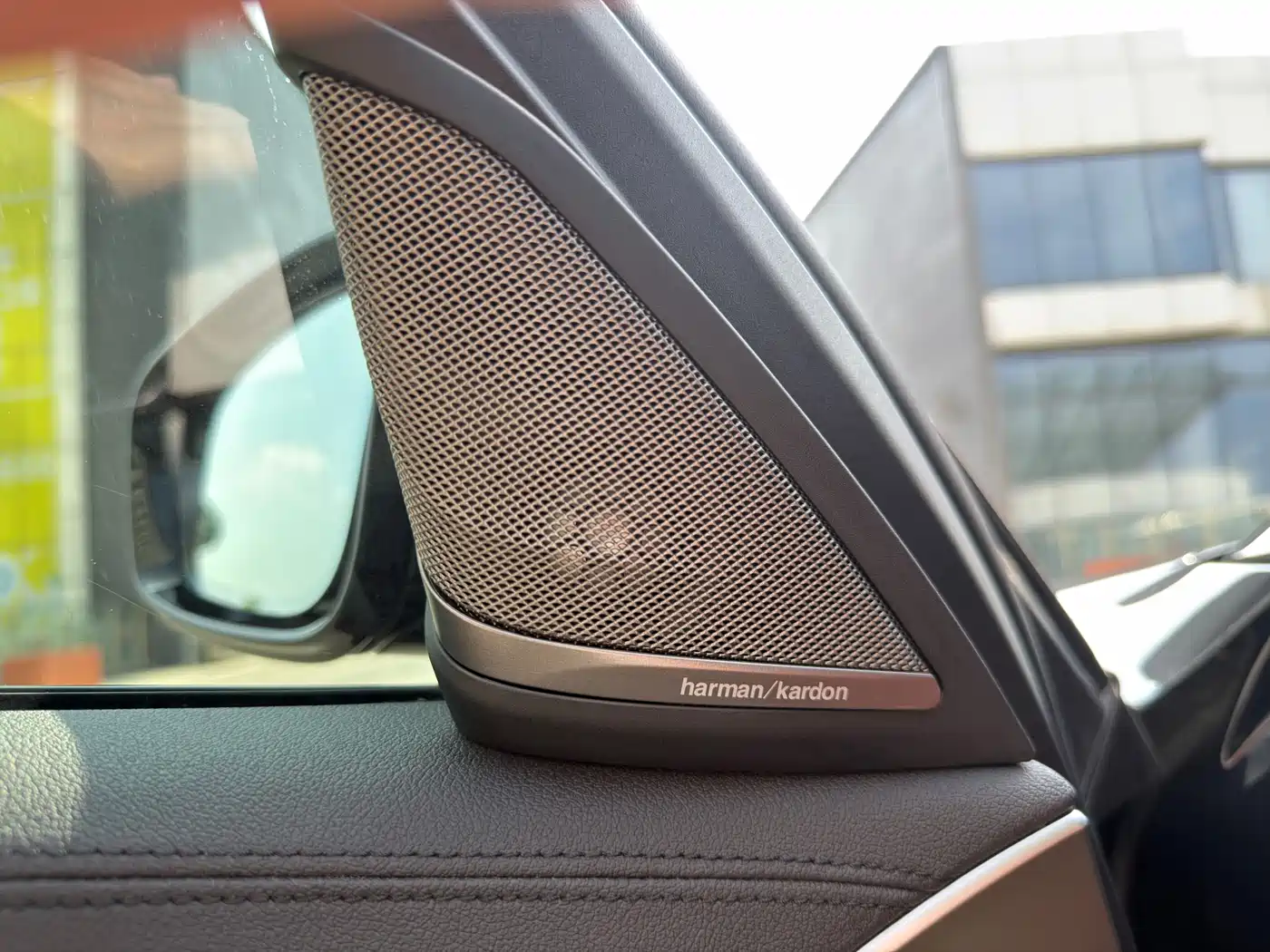 BMW 5 Series 2019 530Li Premium M Sport Package фото 19