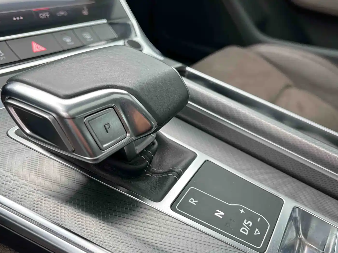 Audi A7L 2022 45 TFSI S-line Future Dream Edition фото 9