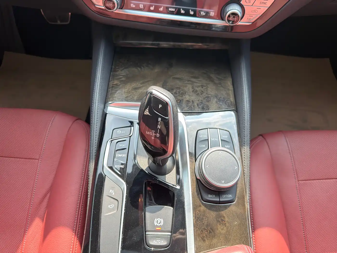 BMW 5 Series 2019 530Li Premium M Sport Package фото 25