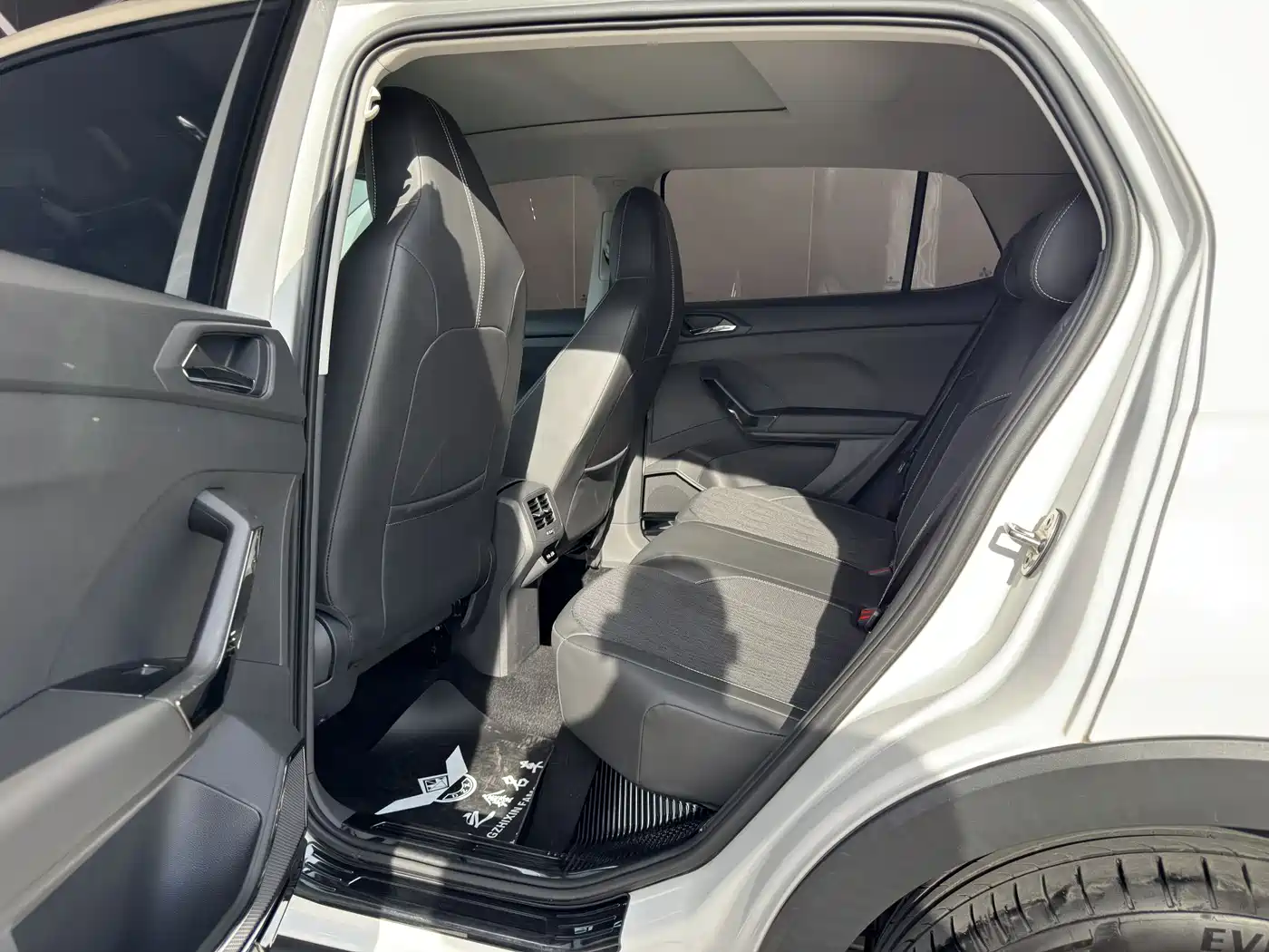 Volkswagen T-Cross 2021 280TSI DSG Comfort Edition фото 11