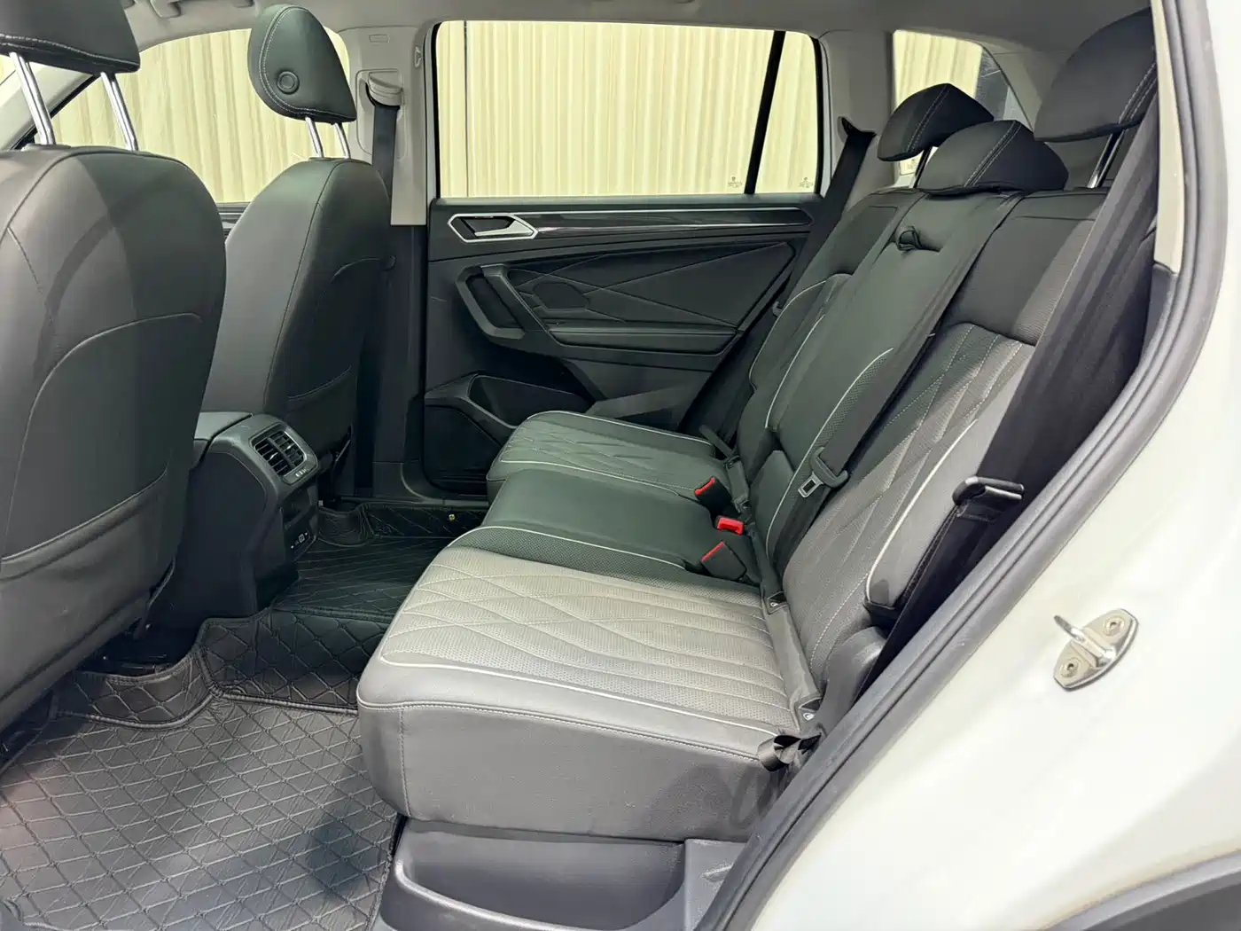Volkswagen Tiguan L 2023 280TSI 2WD Trend Limited Edition фото 8