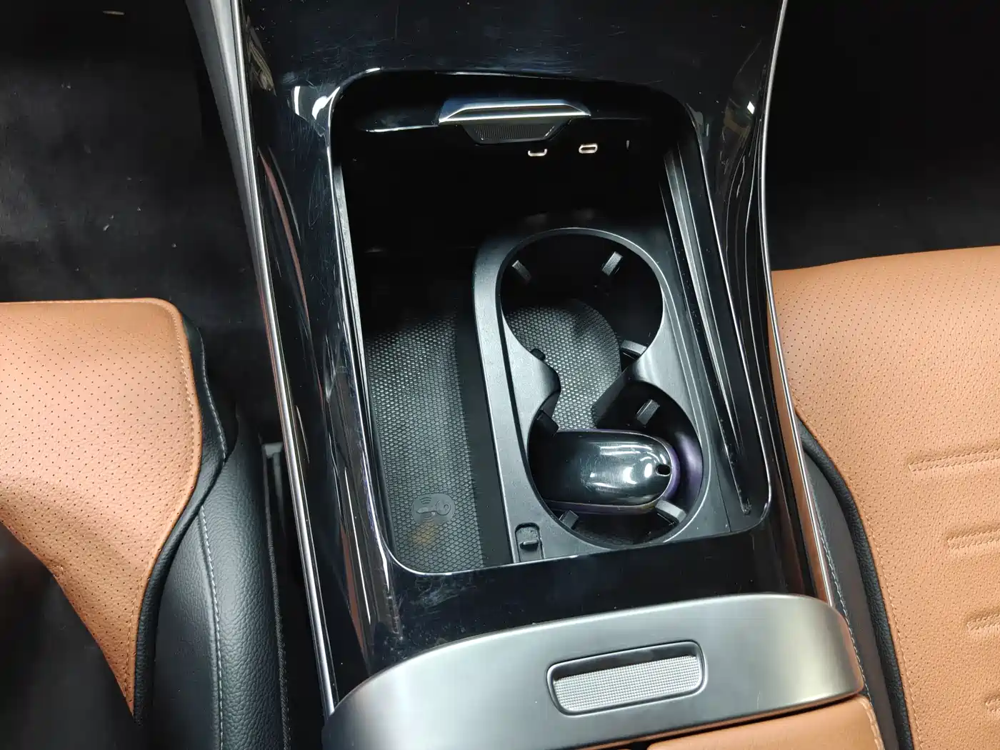 Mercedes-Benz C-Class 2025 C 260 L Sport Edition фото 8