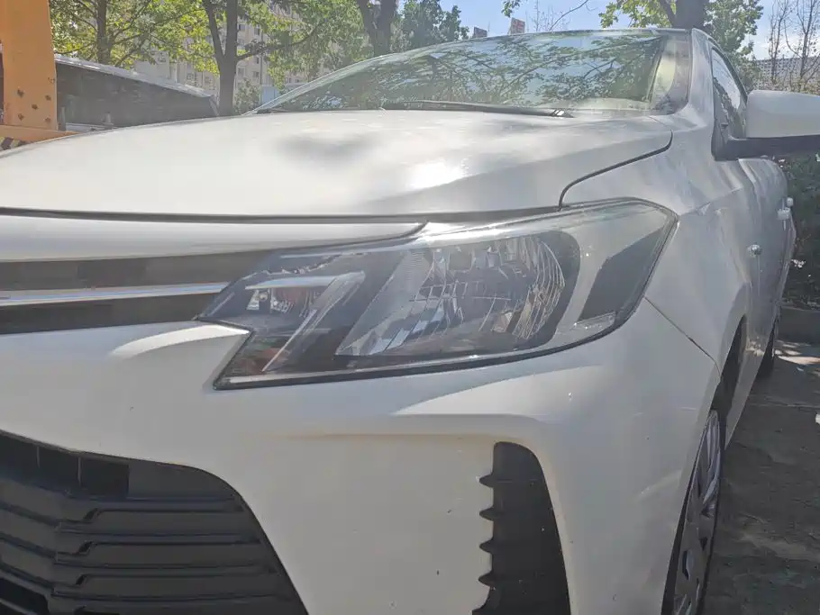 Фото 5 - Toyota Vios