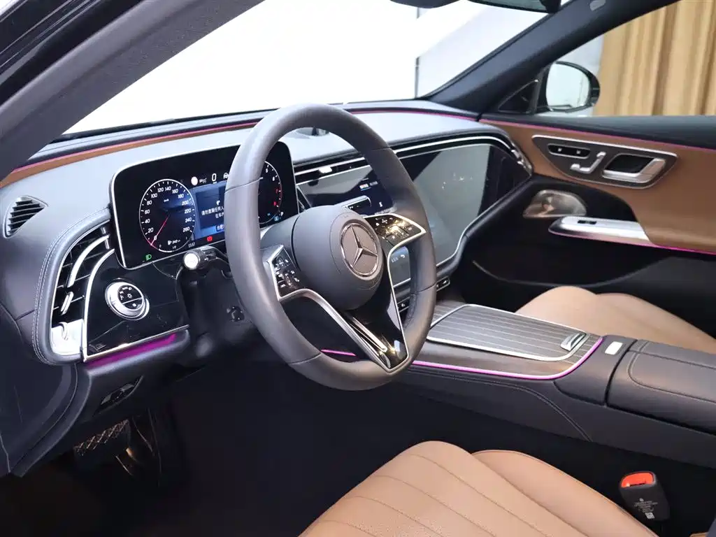 Mercedes-Benz E-Class 2025 E 300 L Luxury фото 11