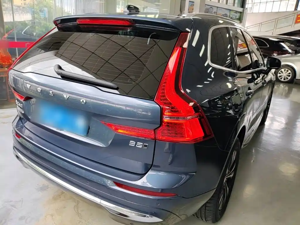 Фото 7 - Volvo XC60