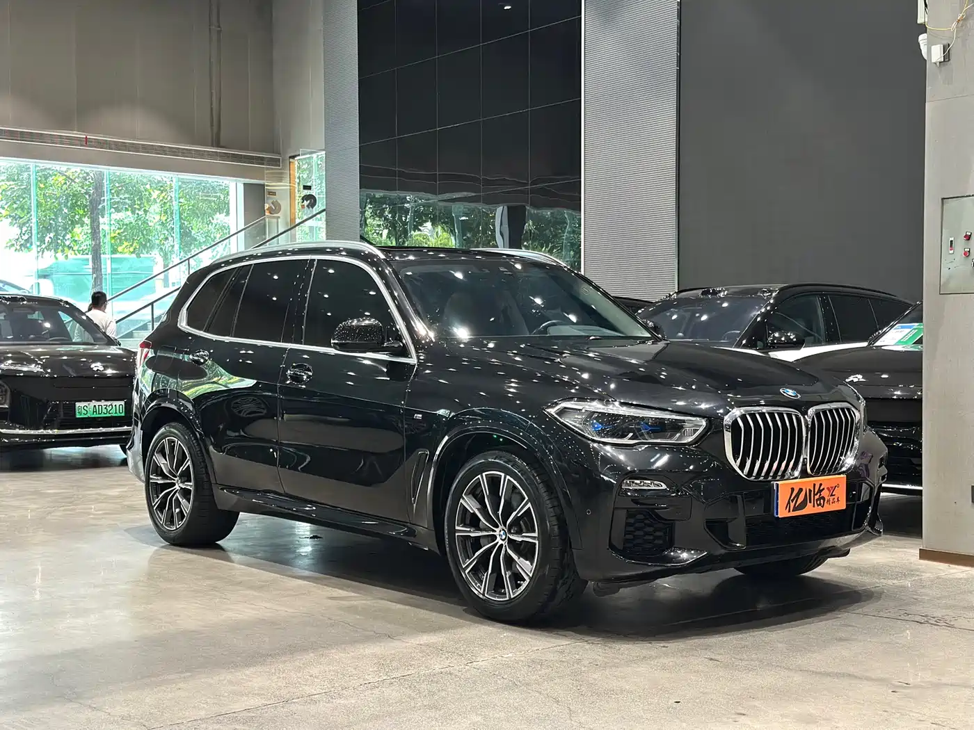 BMW X5 (Import) 2020 xDrive40i M Sport Package фото 3