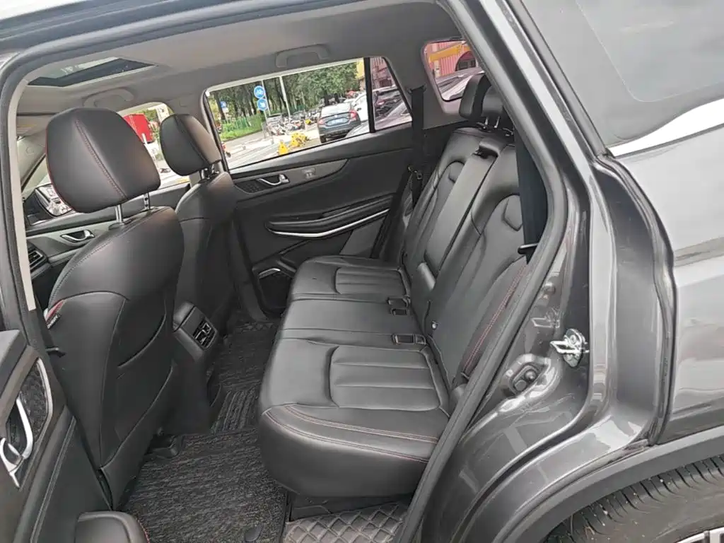 Photo 17 - Changan CS75