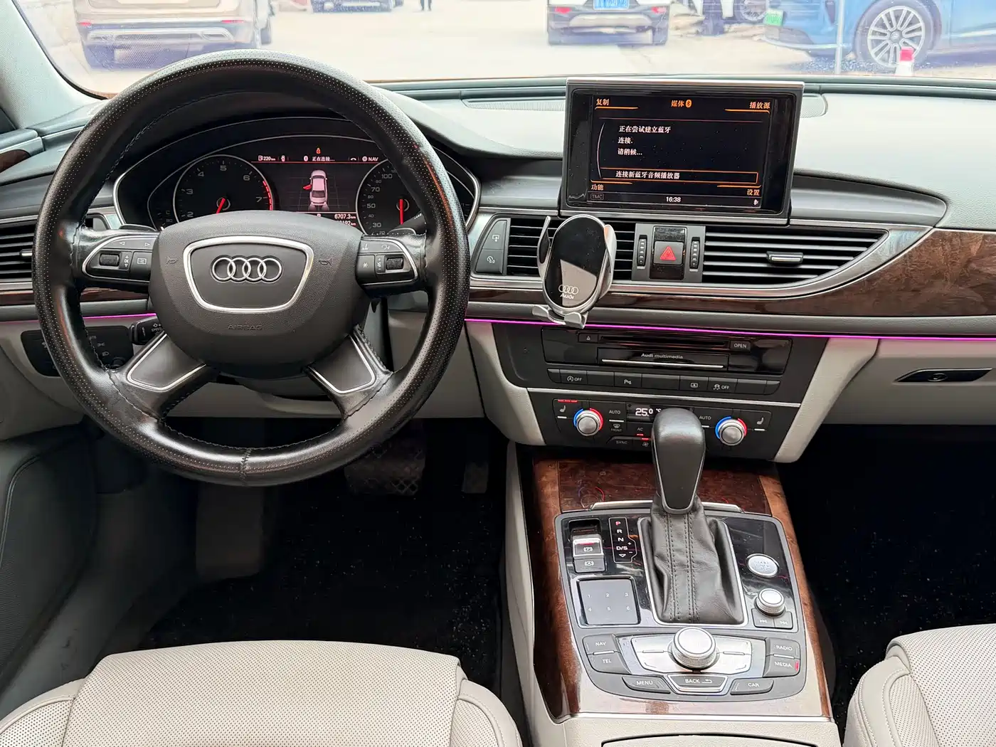 Audi A6L 2014 35 FSI Luxury фото 14