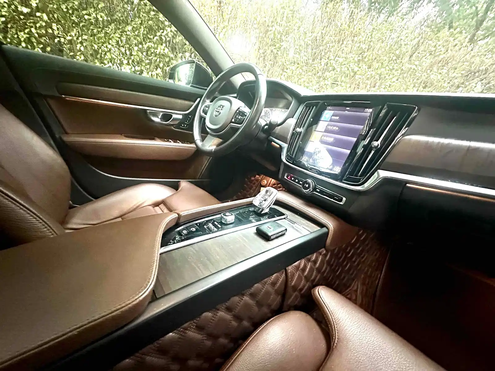 Photo 7 - Volvo S90