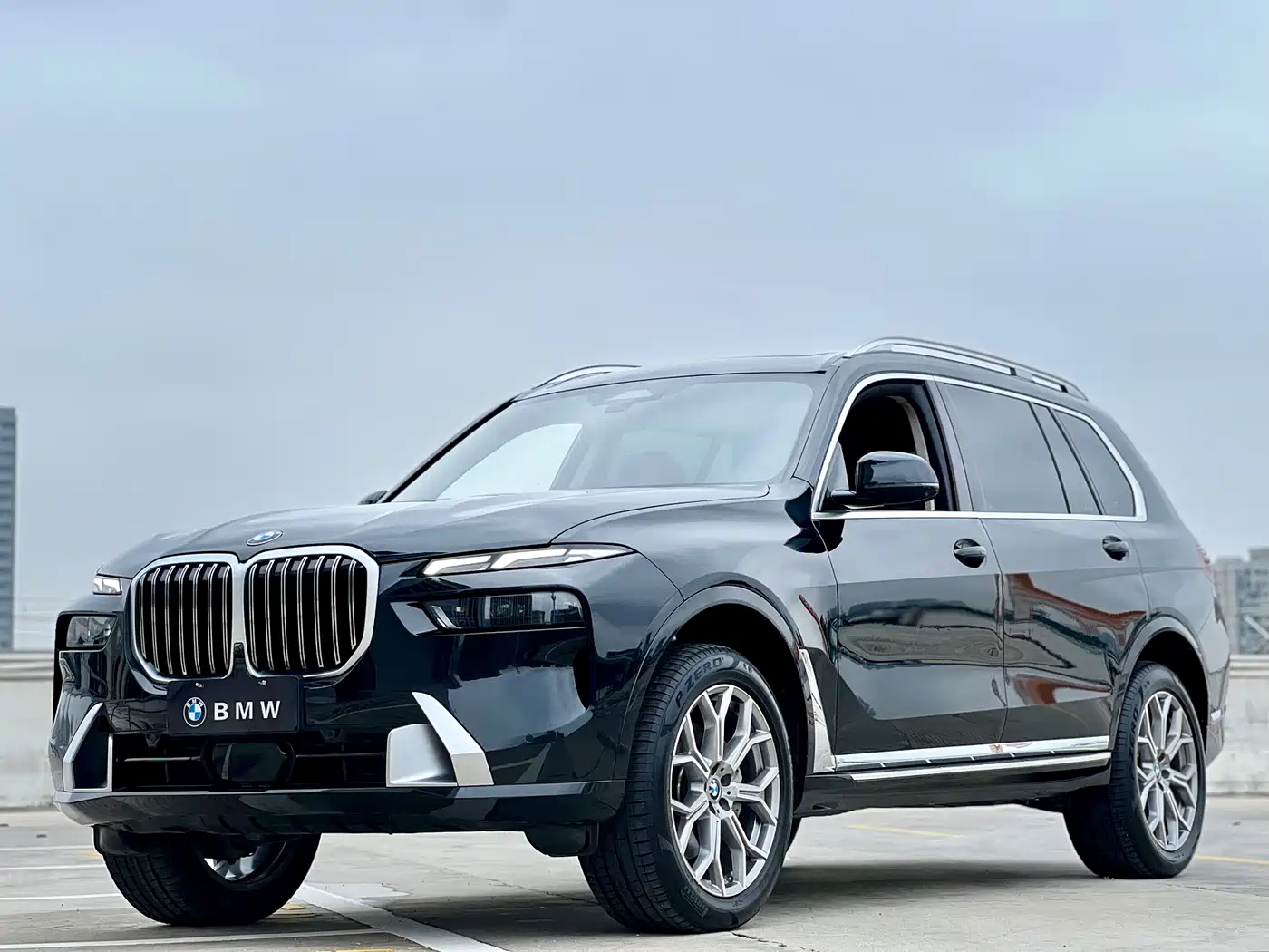 BMW X7 2024 xDrive40i Leading Luxury Package