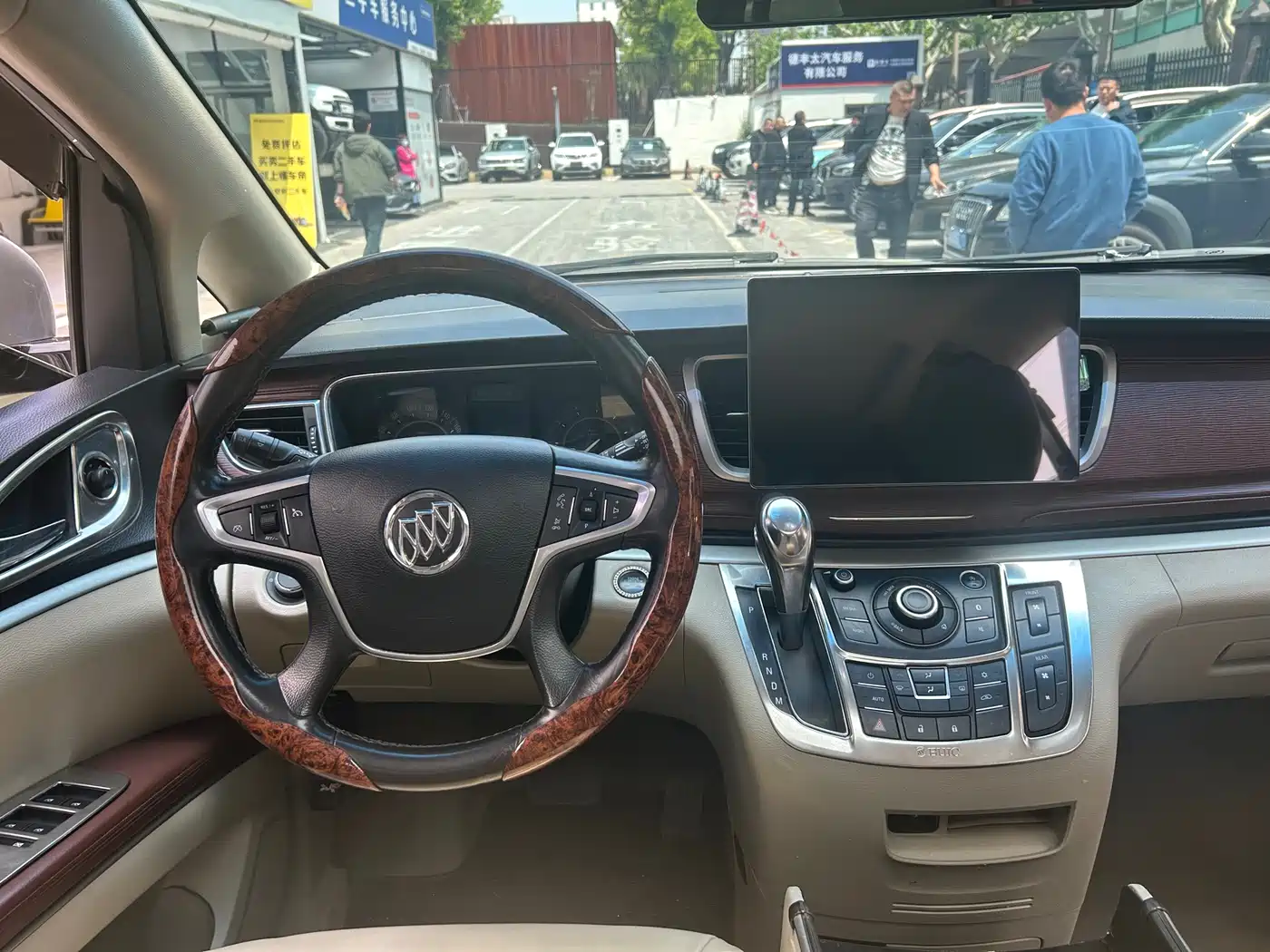 Buick GL8 2017 25S Luxury China V фото 9