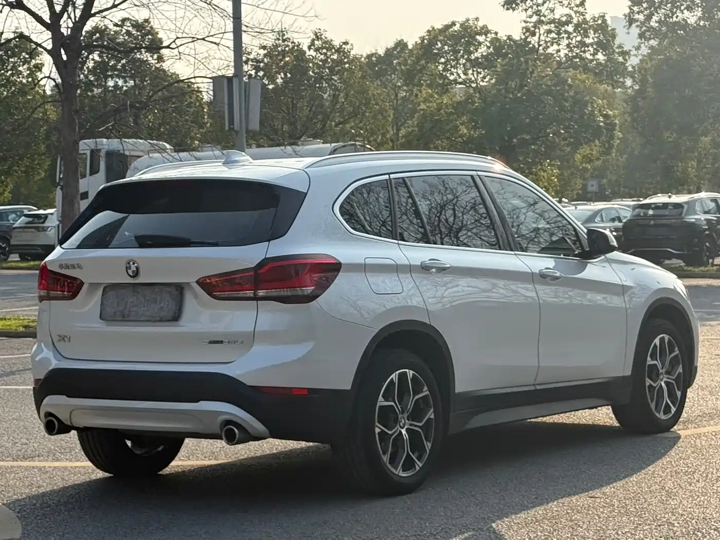 BMW X1 2022 sDrive25Li Leading фото 13