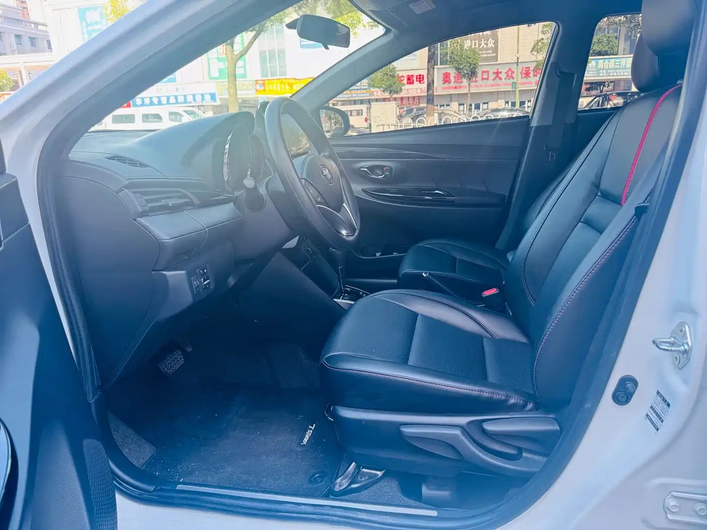 Toyota YARiS L Zhi Xuan 2023 2022 Zhi Xuan X 1.5L CVT Luxury PLUS Edition