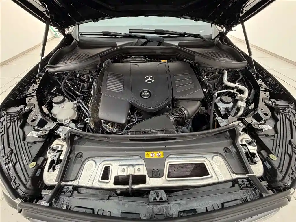 Mercedes-Benz GLC 2024 GLC 260 L 4MATIC Luxury 5-seater фото 18