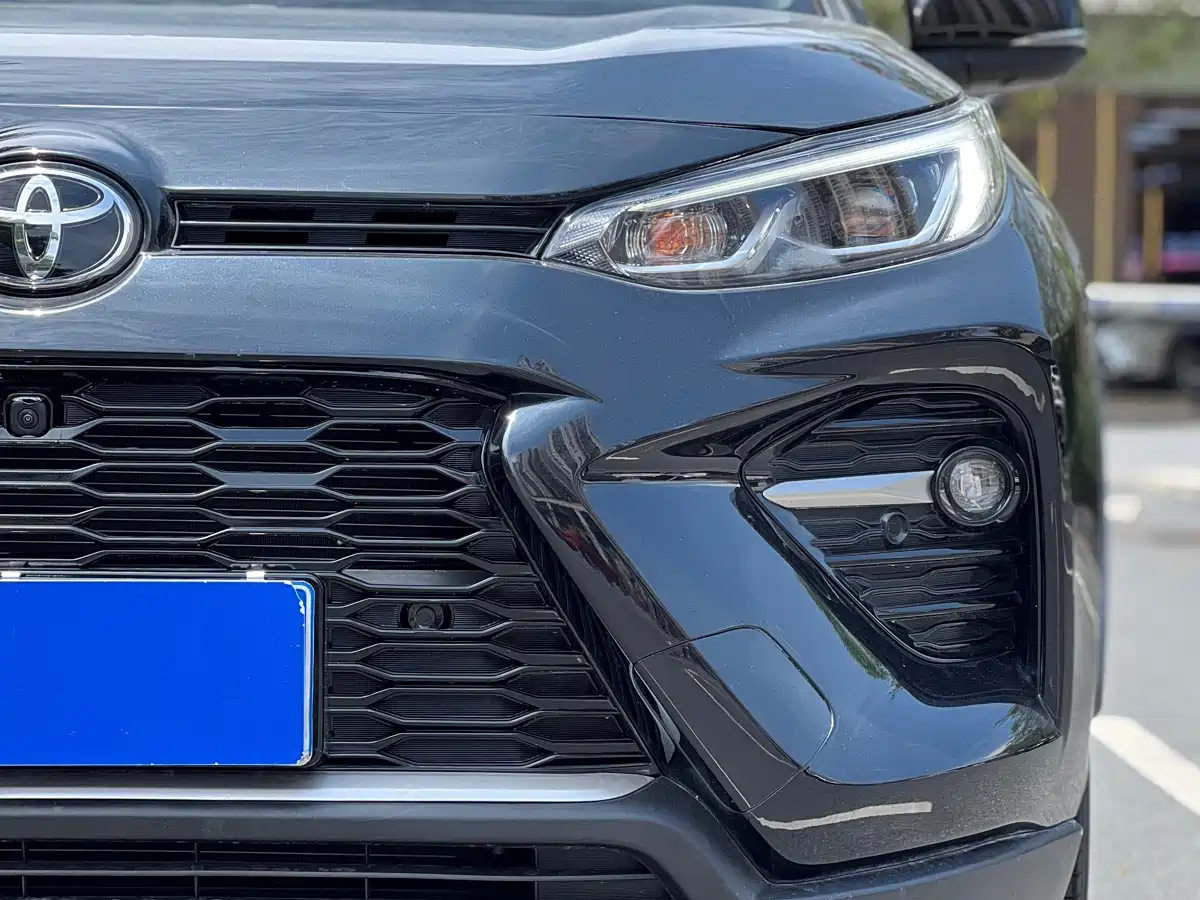 Toyota Wildlander 2023 2.0L CVT FWD Luxury PLUS фото 20
