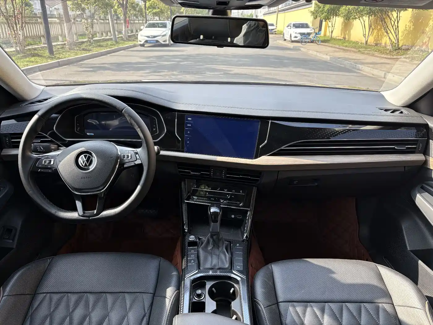 Volkswagen Passat 2021 Model 330TSI Luxury Edition фото 5