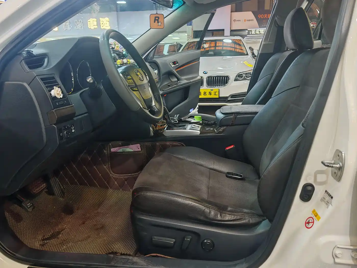Toyota Reiz 2013 2.5V Premium Edition фото 10