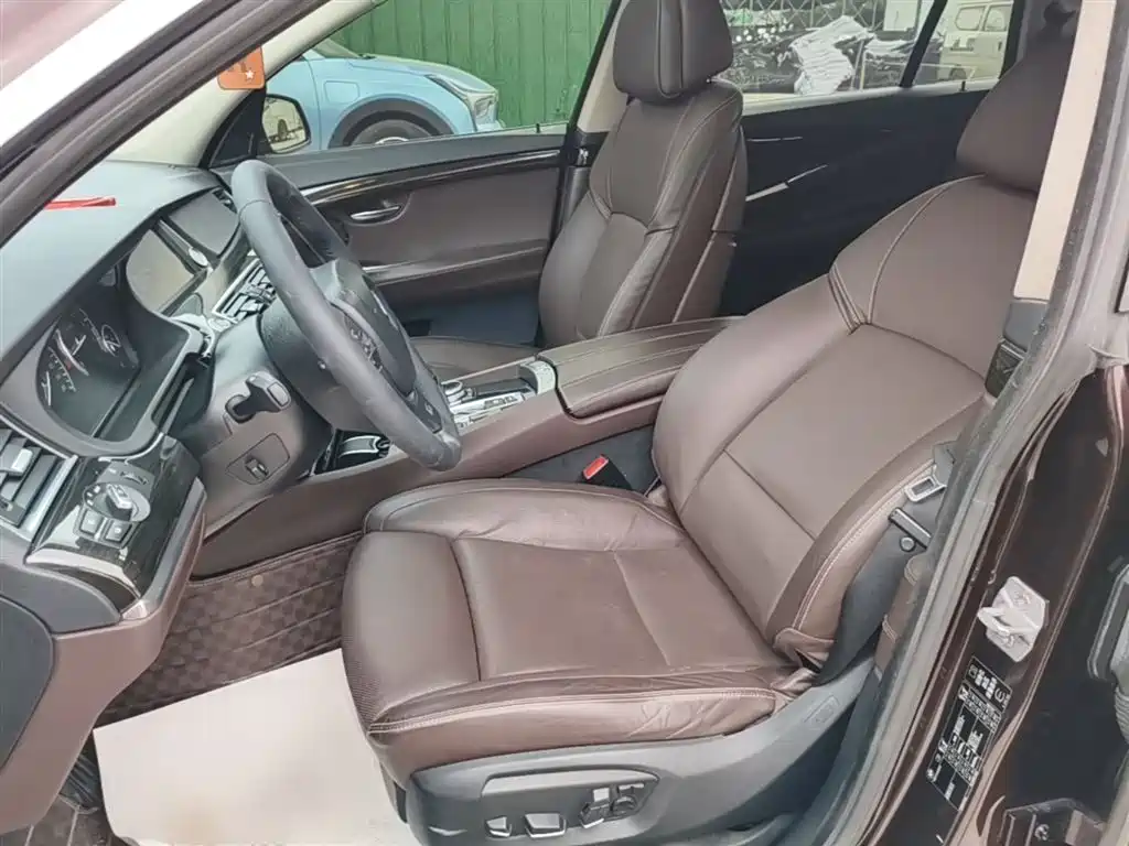 BMW 5 Series GT 2014 528i Luxury фото 15