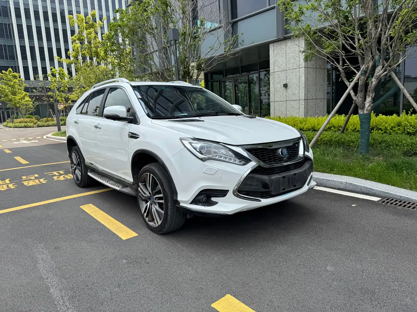BYD Tang New Energy 2017 Model 2.0T Full-time 4WD Elegance фото 3