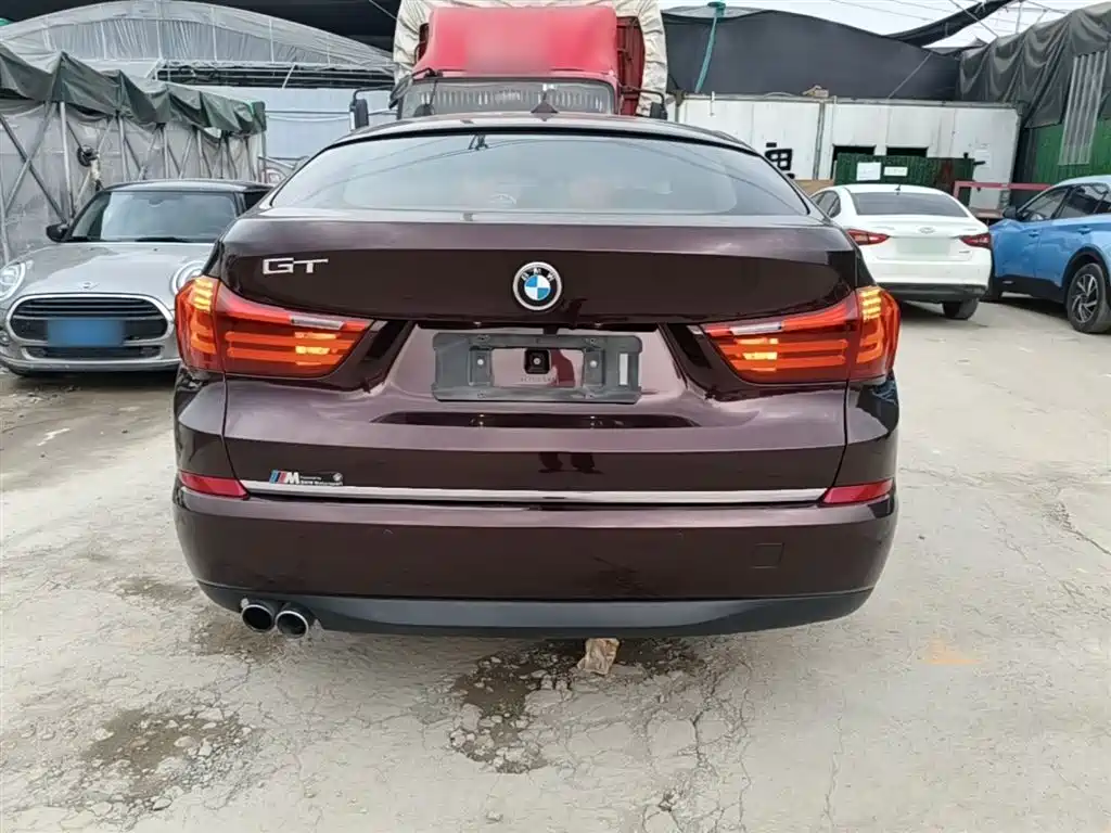 BMW 5 Series GT 2014 528i Luxury фото 6