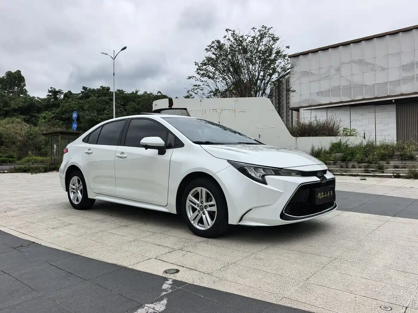 Toyota Levin 2021 185T CVT Luxury Edition фото 3