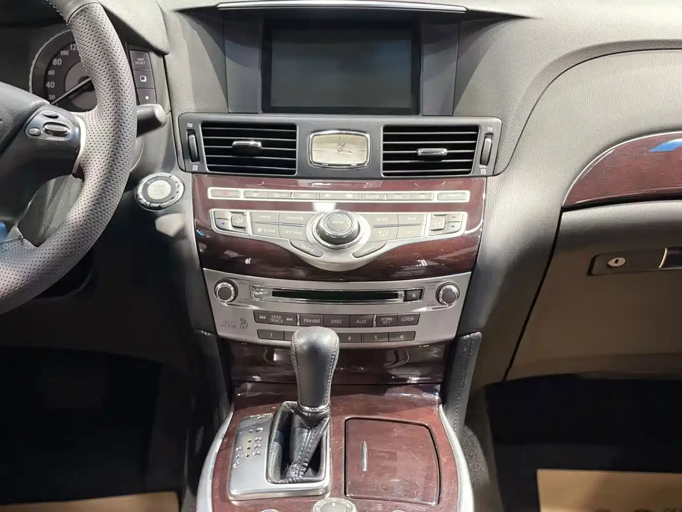 Infiniti Q70 2014 2013 Q70L 2.5L Comfort