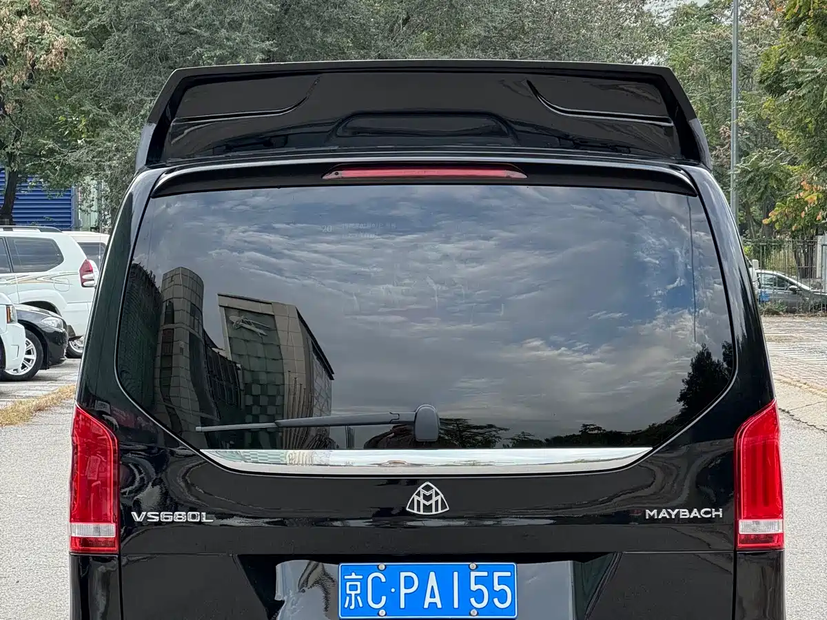 Mercedes-Benz V-Class 2020 Model V 260 L Long Wheelbase Luxury фото 5
