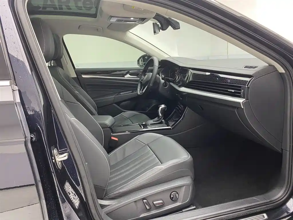 Volkswagen Passat 2023 Facelift 330TSI Starlight Elite Edition фото 18