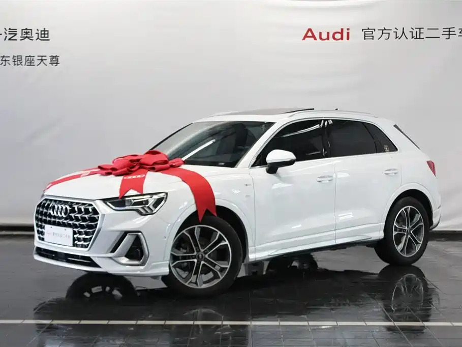 Audi Q3 2024 40 TFSI Fashion Sport фото 3