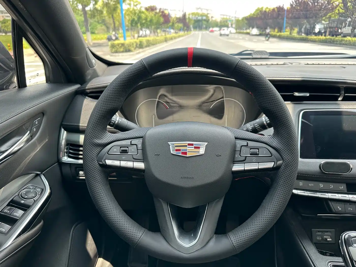 Cadillac XT4 2020 28T FWD Leading Trim фото 15