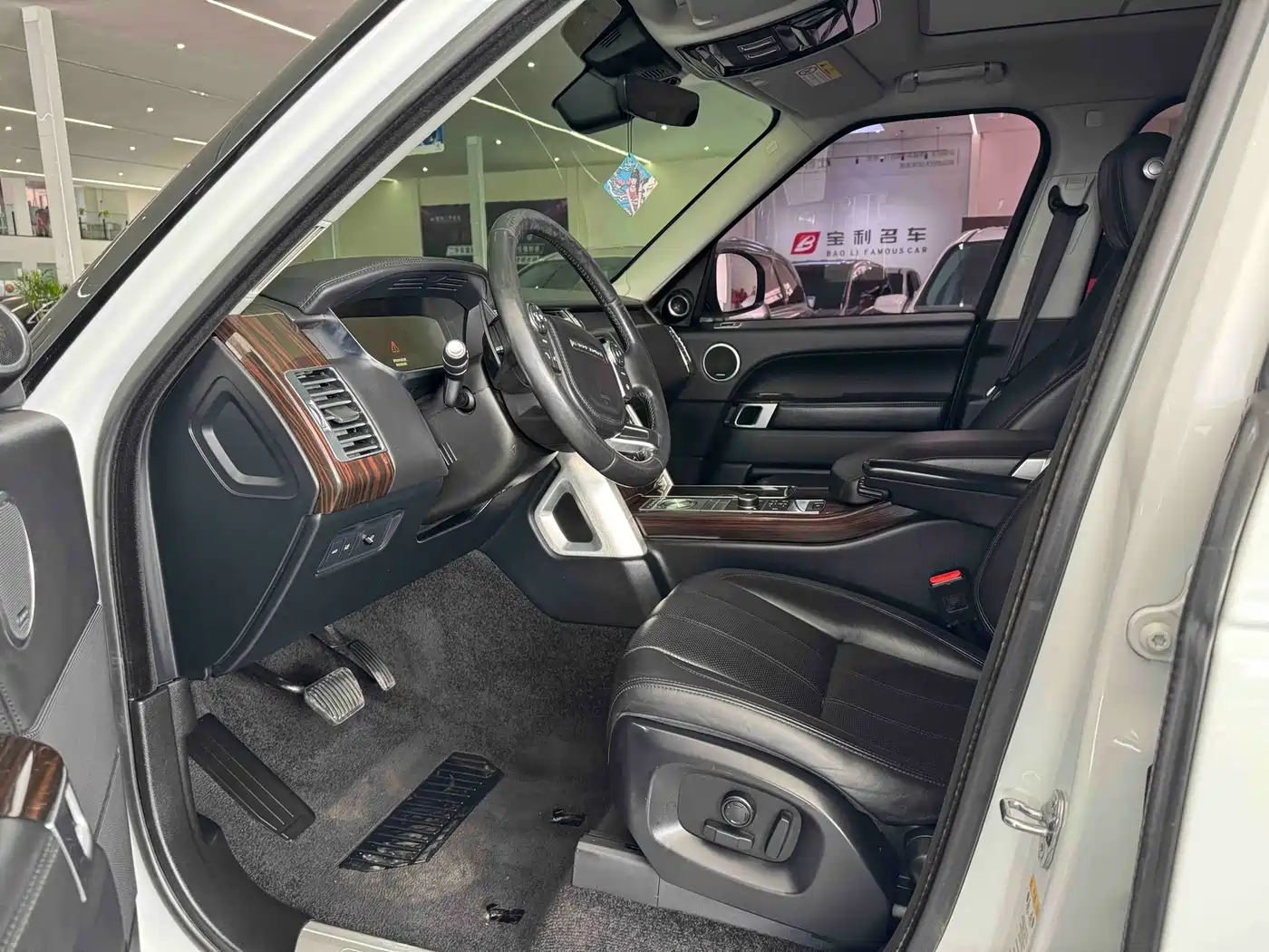 Land Rover Range Rover 2017 3.0 SC V6 Vogue фото 7