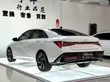 صورة 4 - Hyundai Elantra