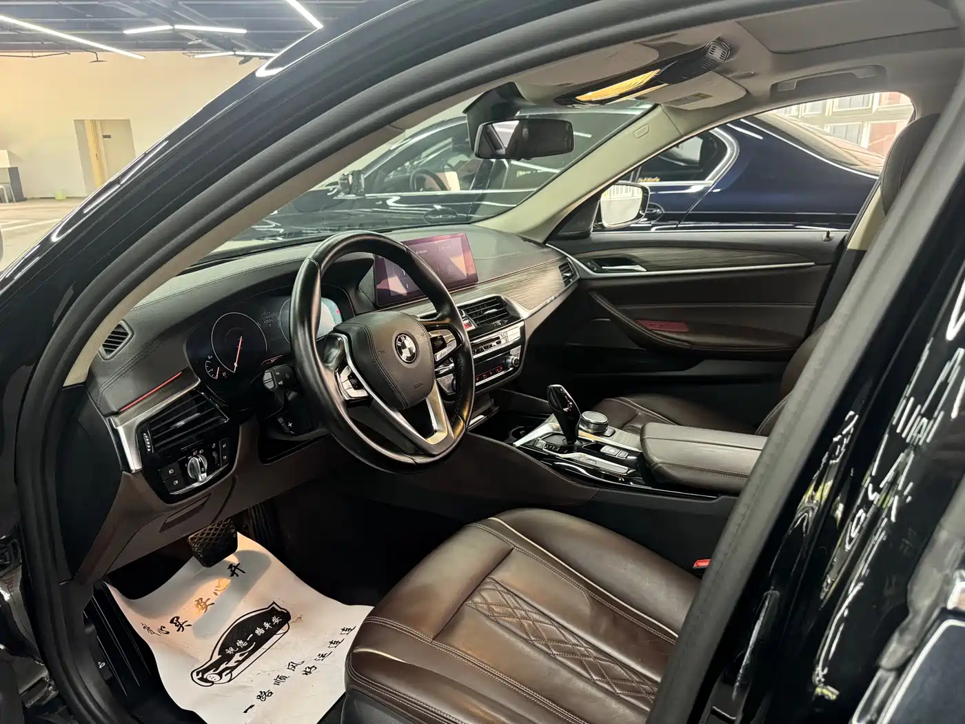 BMW 5 Series 2019 530Li Premium Luxury Package фото 5
