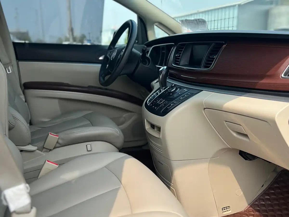 Buick GL8 2017 25S Comfort China V фото 11