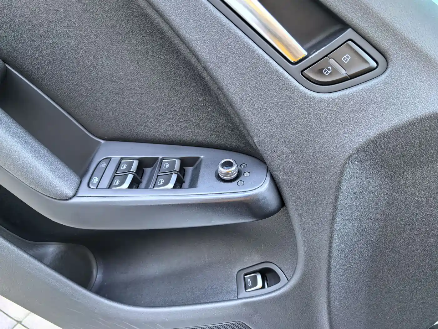 Audi A4L 2013 35 TFSI Automatic Standard фото 20