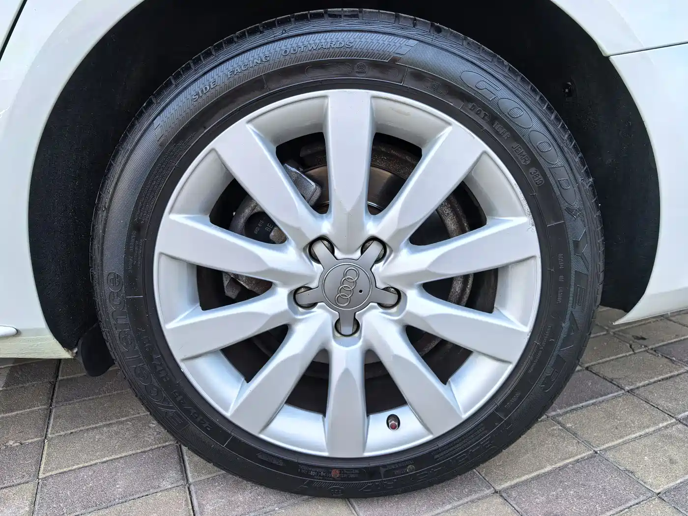 Audi A4L 2013 35 TFSI Automatic Standard фото 22