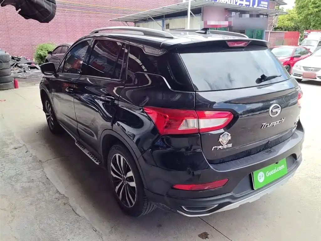 GAC Trumpchi Trumpchi GS4 2017 235T Automatic 2WD Luxury Smart Connected Edition фото 5