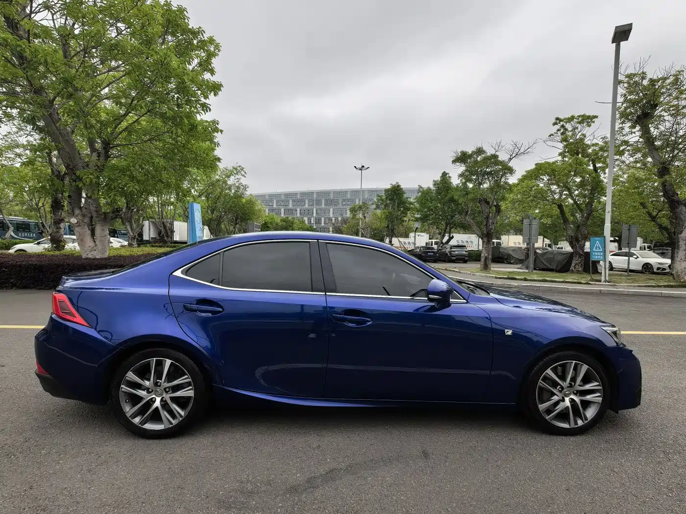 Lexus IS 2017 300 F SPORT фото 7