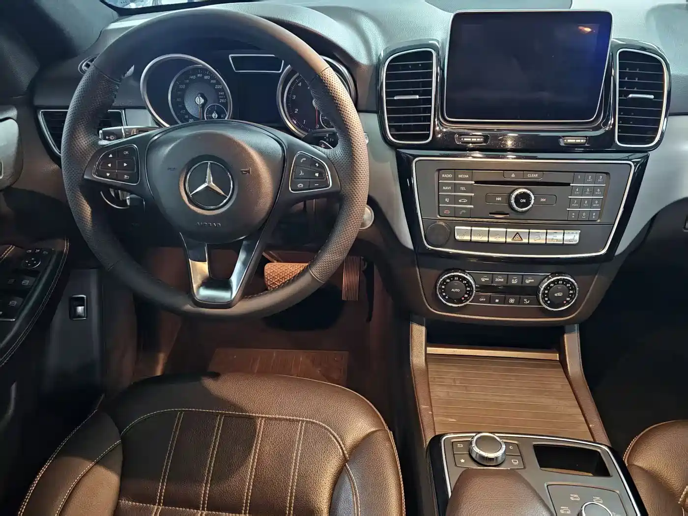 Mercedes-Benz GLE 2016 2015 GLE 320 4MATIC
