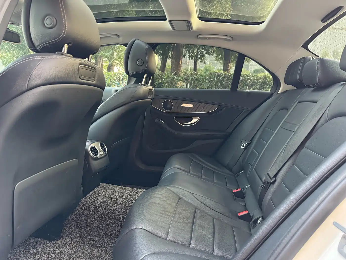 Фото 8 - Mercedes-Benz C-Class
