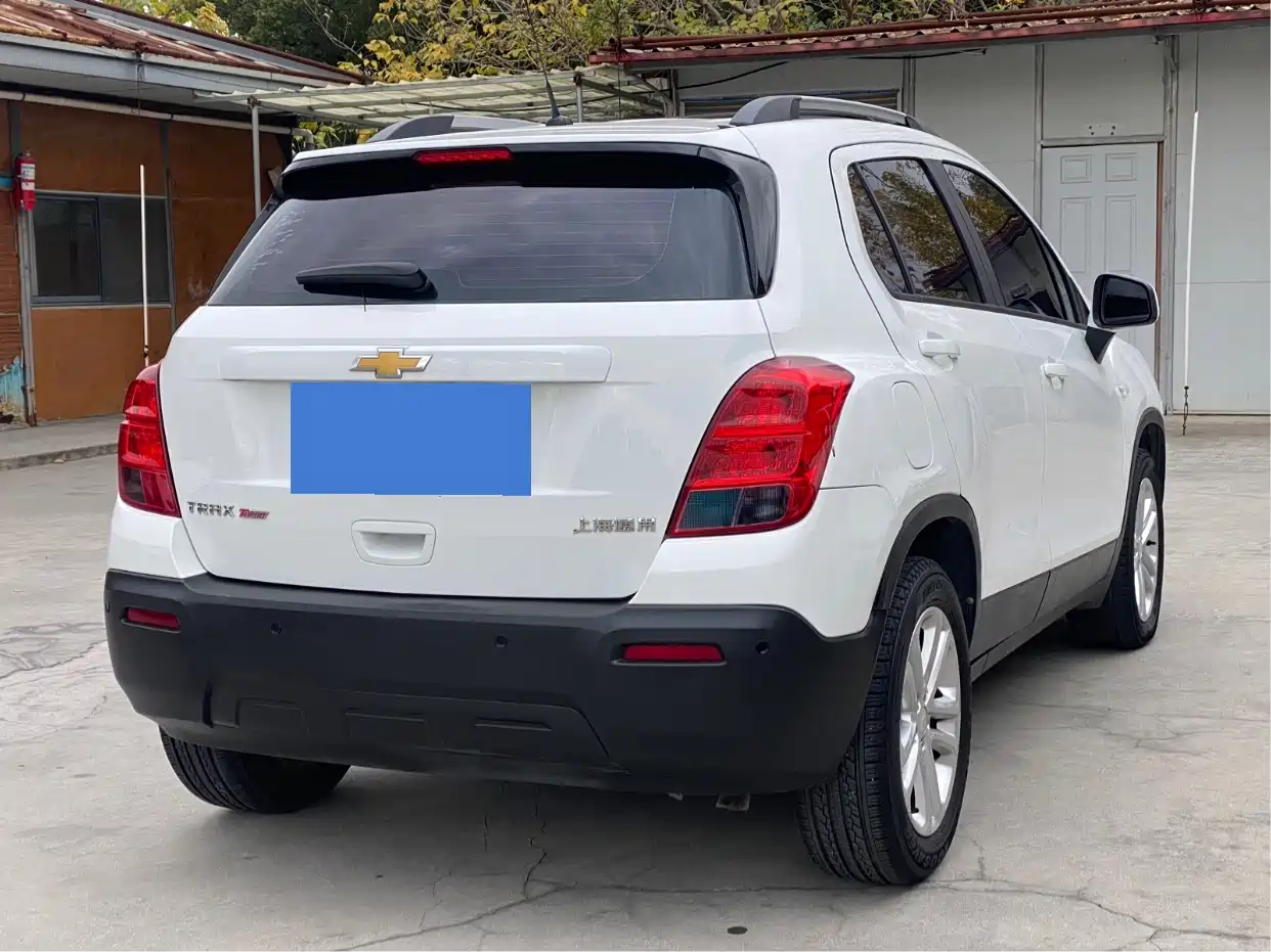 Chevrolet Trax 2016 1.4T Automatic 2WD Comfort Sunroof Edition фото 12