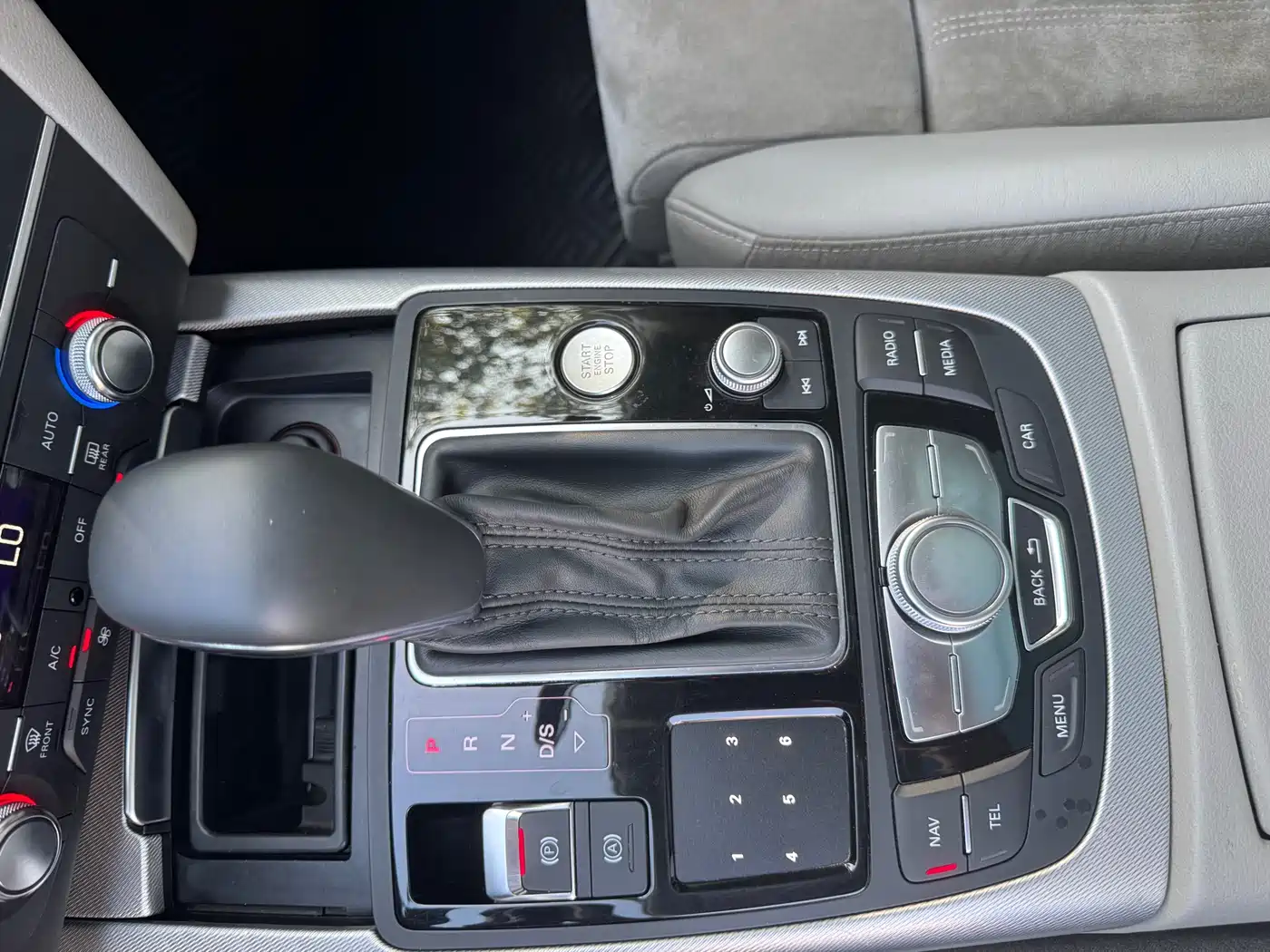 Фото 16 - Audi A6 (Import)