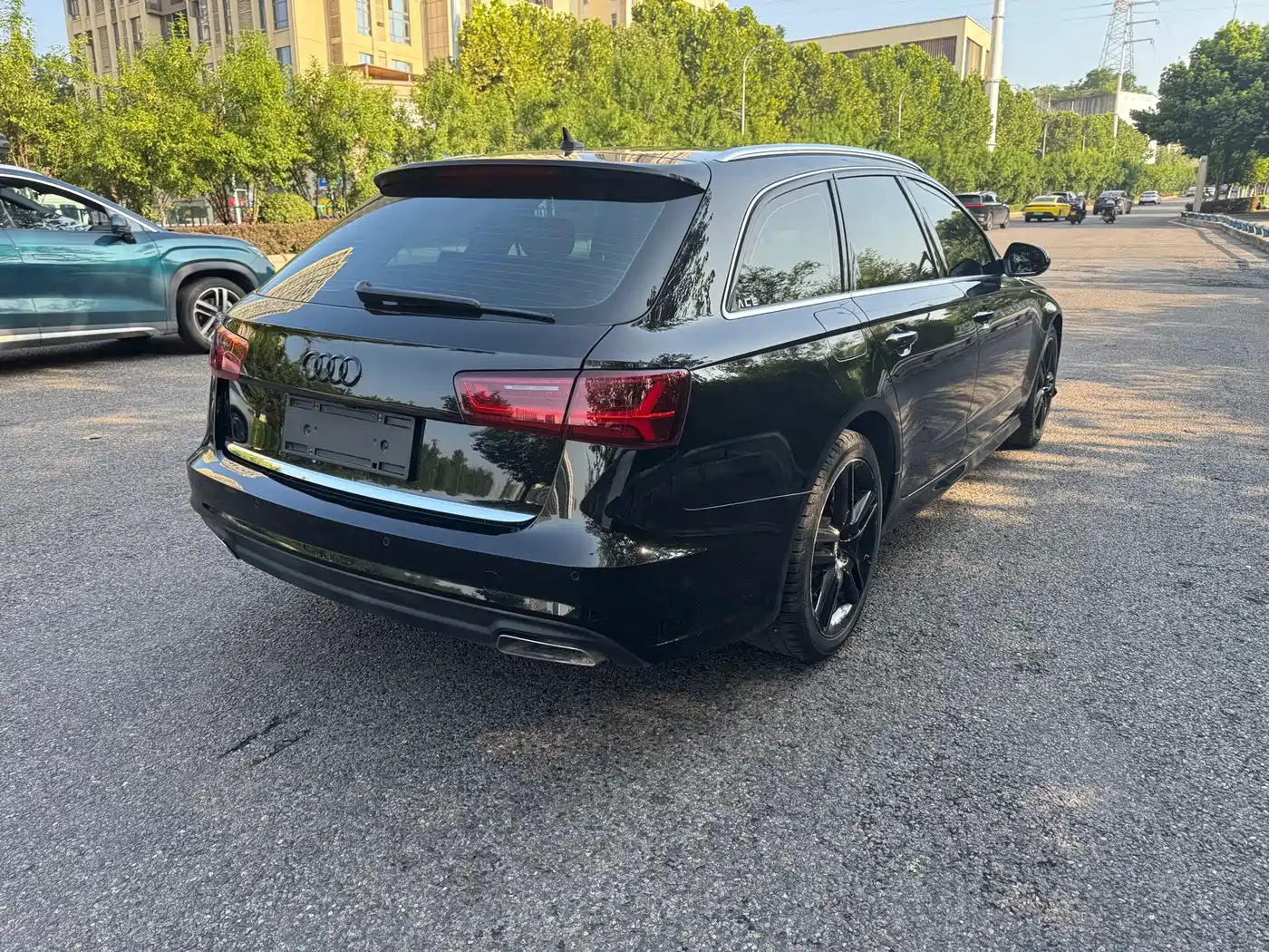 Фото 8 - Audi A6 (Import)